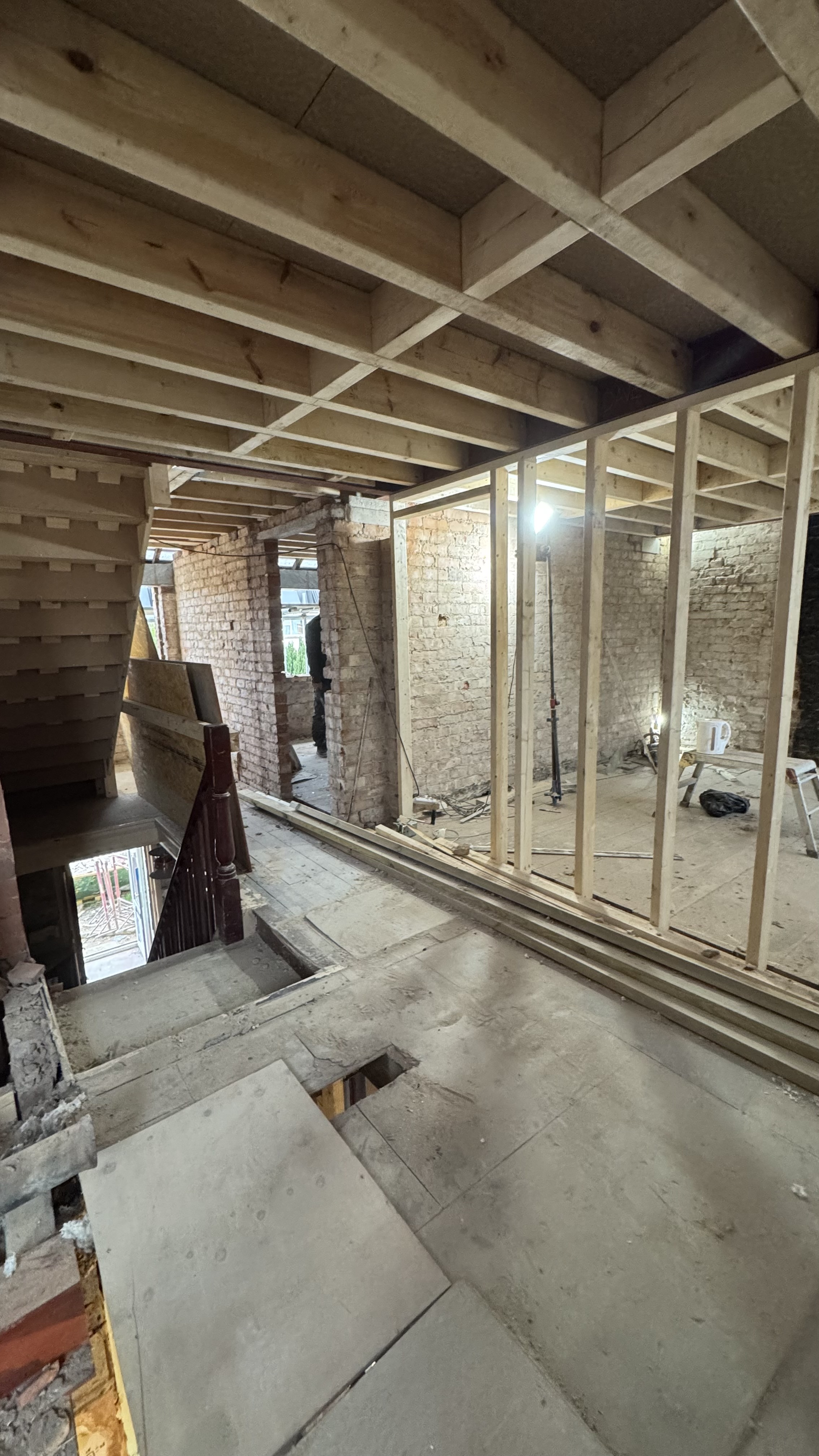Steel installation over wide kitchen opening